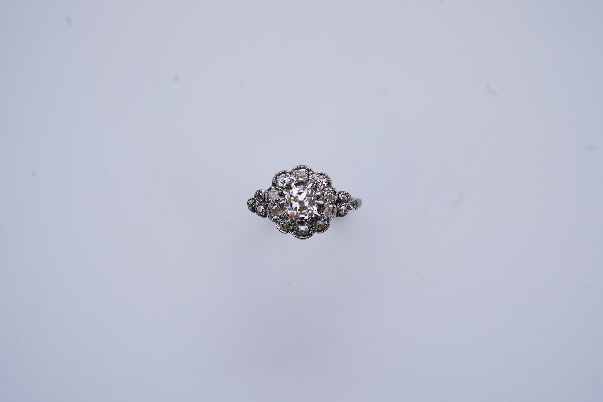 A diamond ring, early 20th century